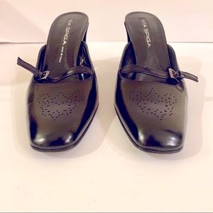 VIA SPIGA: BLACK PLATFORM HEELS, SIZE 8.5M